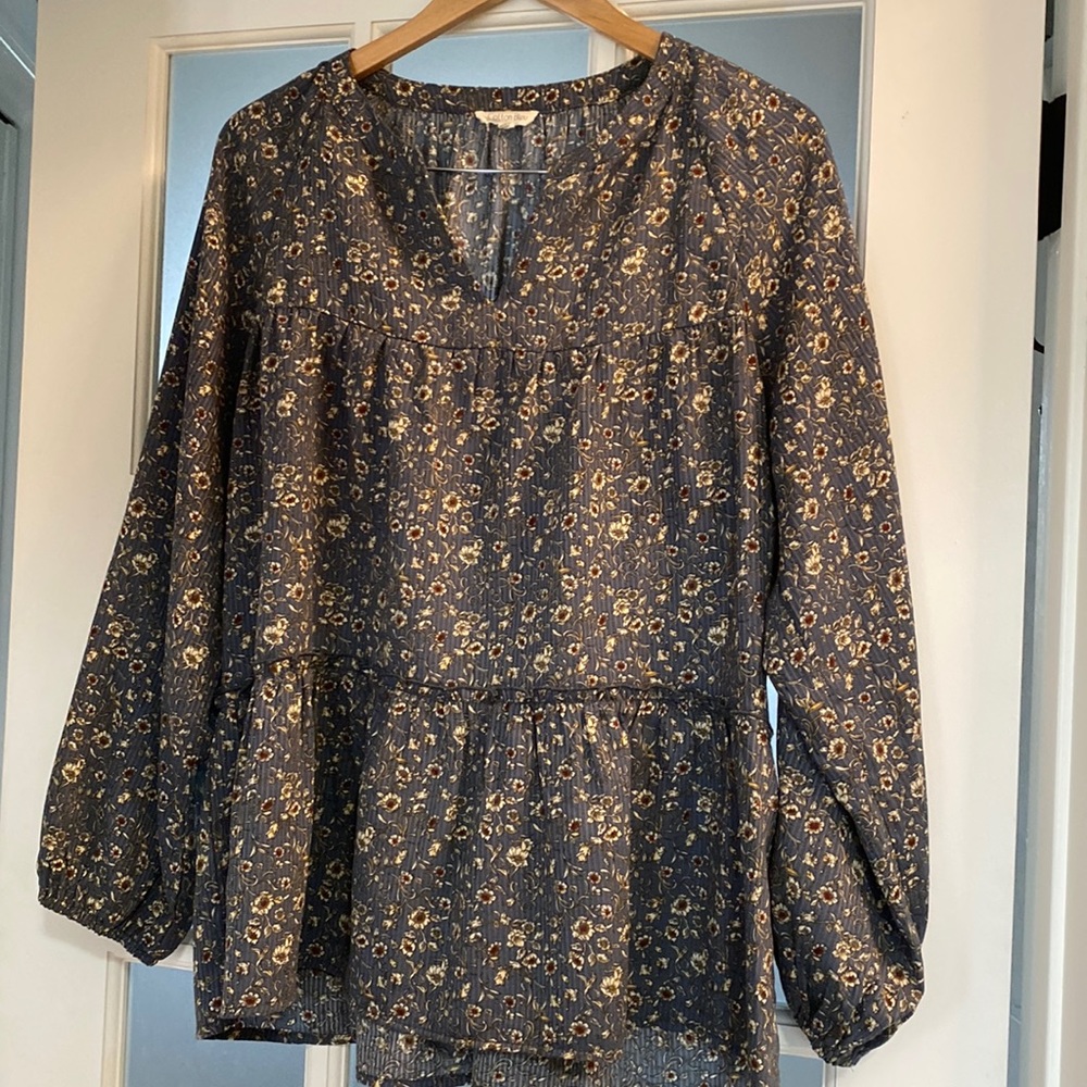 Prairie style flouncy top